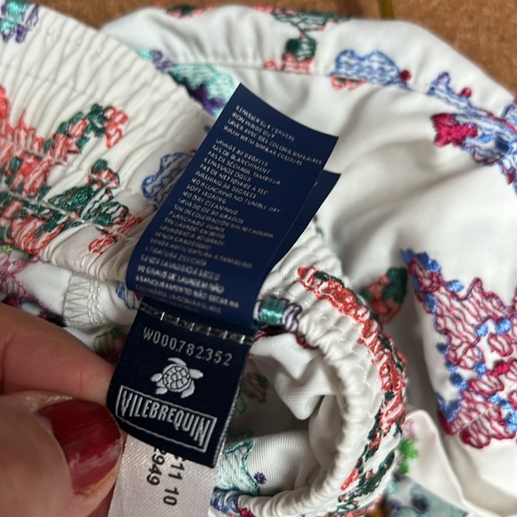 Vilebrequin Men's Watercolor Turtle Print Superflex Swim Trunks XS - Picture 14 of 16